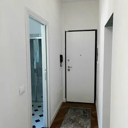 Terrazza Sul Cortile - Parcheggio Pubblico *